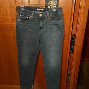 Levi’s Women's Cropped Jeans